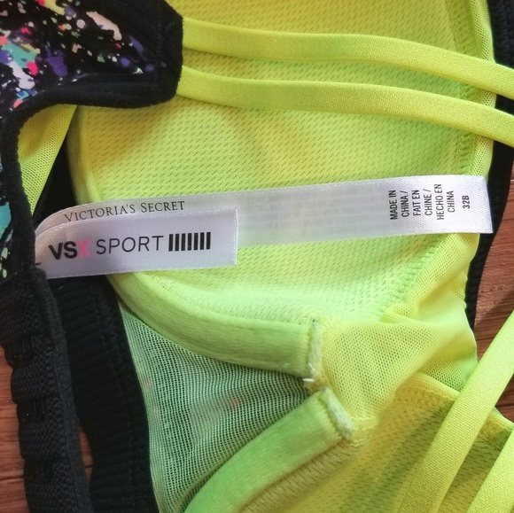 VS Sports Bra - Picture 4 of 4